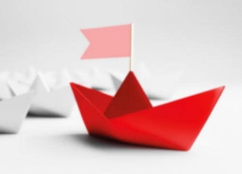 Papierschiffchen – Roter Leader